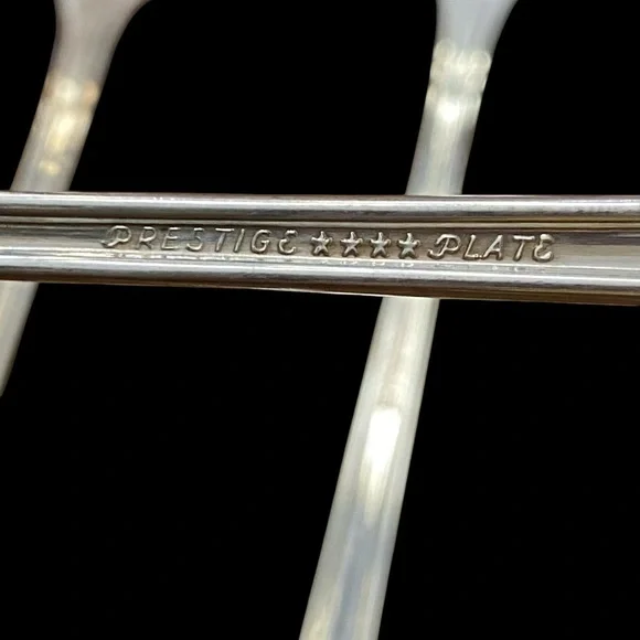 Vintage Oneida Iced tea spoons “Distinction" pattern set of 7 - Picture 3 of 3